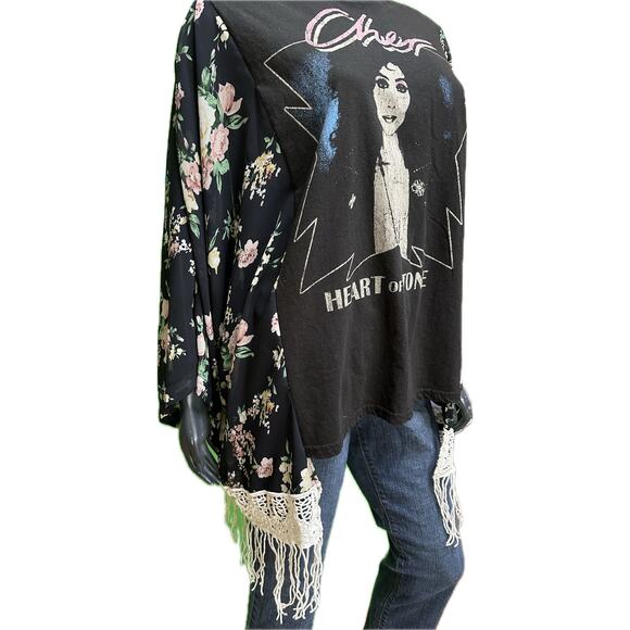 Cher Heart of Stone Graphic Top Kimono Sleeve Floral Fringe Upcycled Custom - Picture 3 of 5